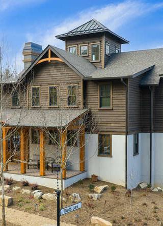 25 Rantis Ln Black Mountain NC-small-241-141-Image131-666×444-72dpi