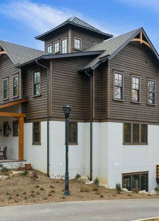 25 Rantis Ln Black Mountain NC-small-242-136-Image132-666×444-72dpi