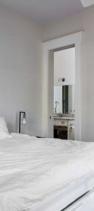 Guest-Cottage-Bedroom-1-HQ-1