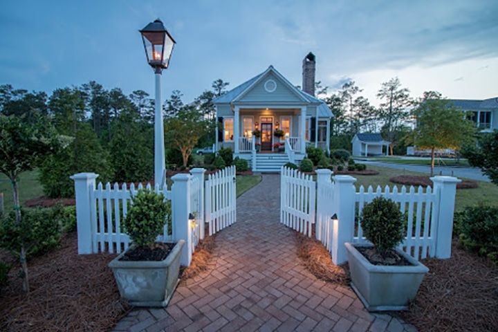 48-Boathouse-Row-4