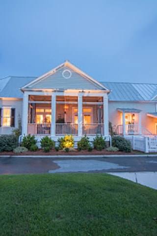48-Boathouse-Row-10