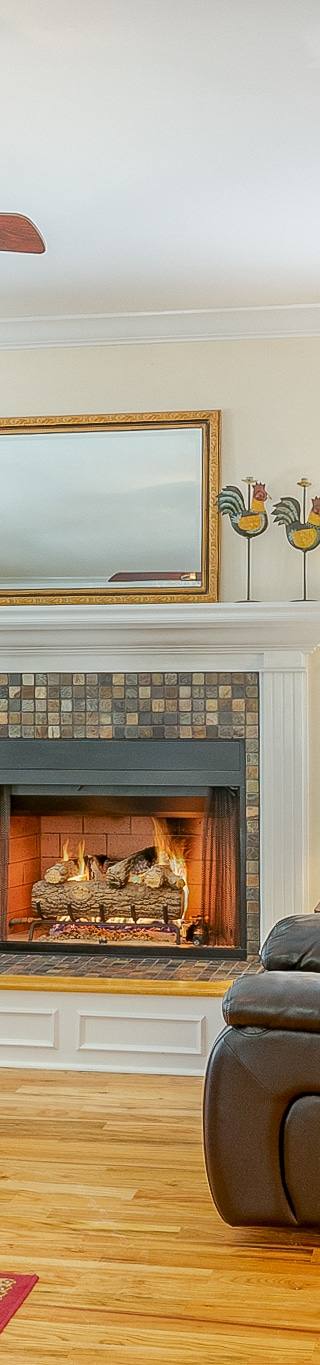2311-Joyner-St-Oakspring-living-3
