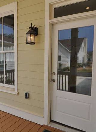 photo-2024535-Rear-Porch