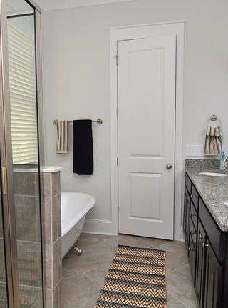 photo-2014362-Master-Bath