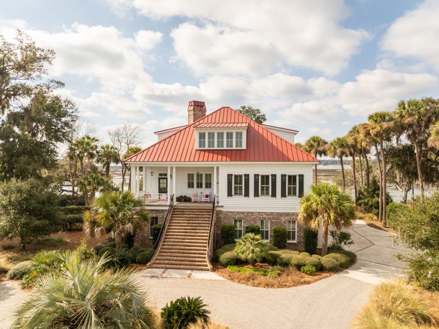 7 Defining Features of Lowcountry Architecture We Love